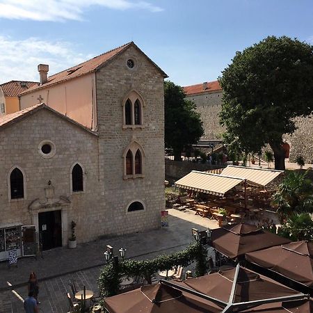 Squere 44 Apartment Budva Kültér fotó
